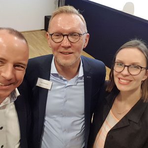 Bilder Eröffnung SPORTPUNKT Kernen - Beraterteam Flowcon mit Vereinsmitarbeiter