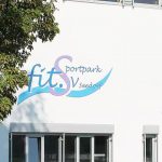 SV Seedorf fitSportpark Beratung-Rehasport-einführen-Kunde-Flowcon-hier-Gebäude-von-außen