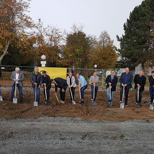 Offizieller Spatenstich für das Sportvereinszentrum SGCube der SG Weinstadt